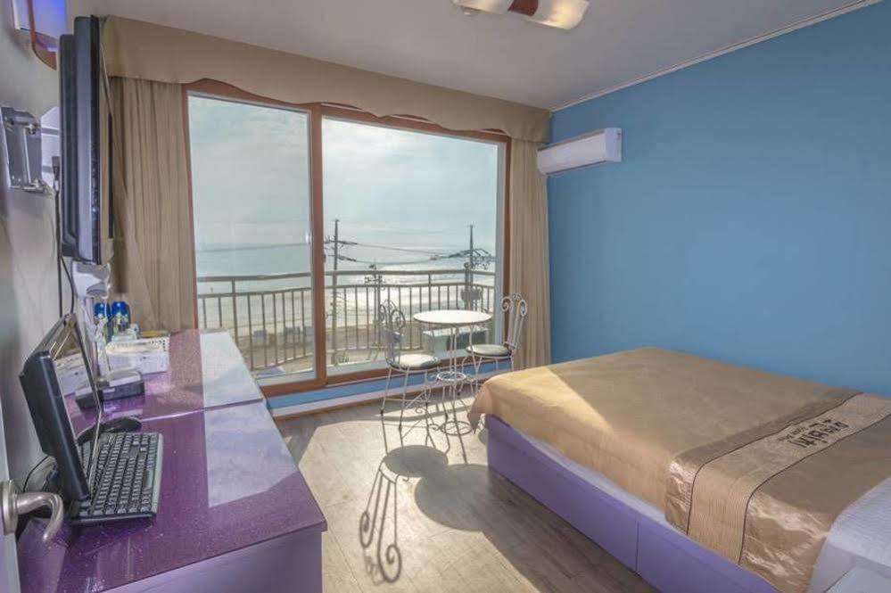 Ocean Beach Hotel 泰安郡 エクステリア 写真